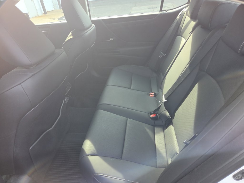 Used 2024 Lexus ES 350 w/ Premium Package FWD image 7