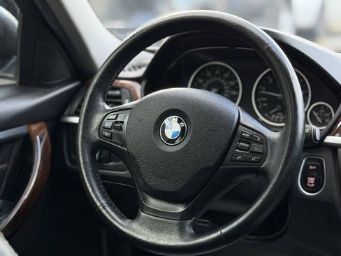 Used 2013 BMW 328i xDrive Sedan AWD/4WD image 17