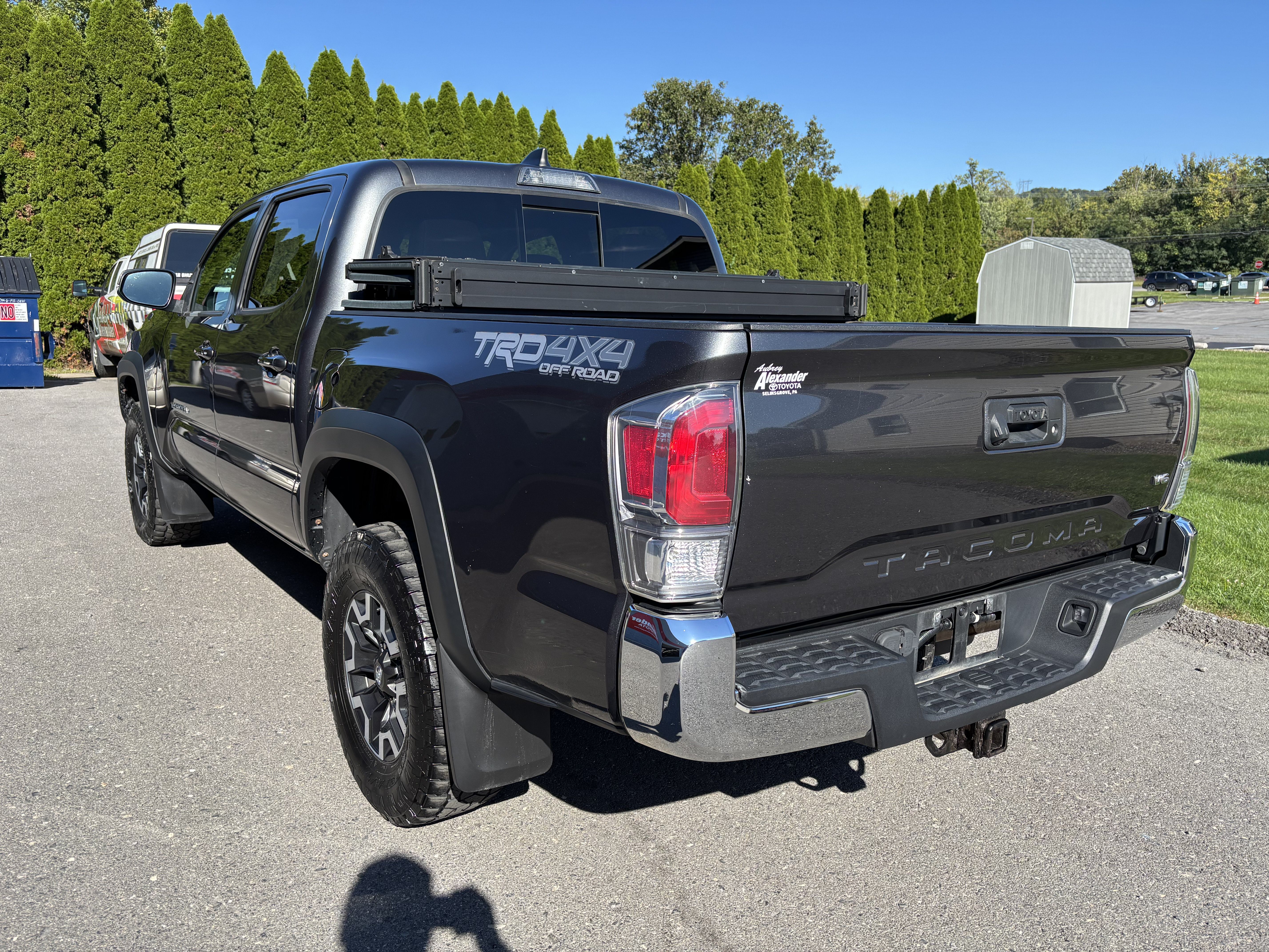 Used 2020 Toyota Tacoma TRD Off-Road AWD/4WD image 5