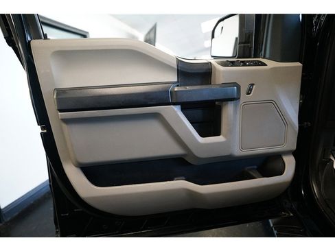 Used 2018 Ford F150 XLT w/ Equipment Group 301A Mid image 16