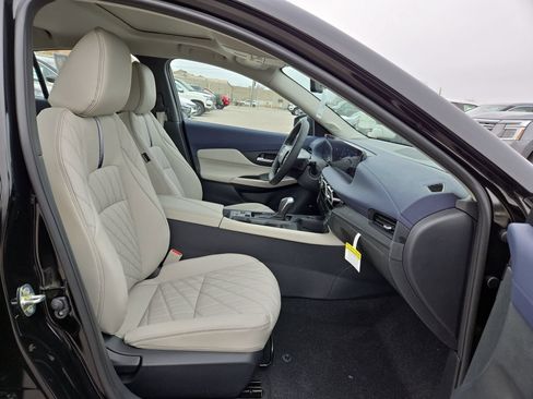 New 2026 Nissan Sentra SR FWD image 15