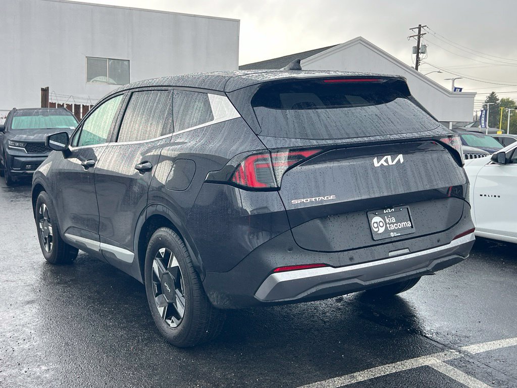 Certified 2026 Kia Sportage LX FWD image 5
