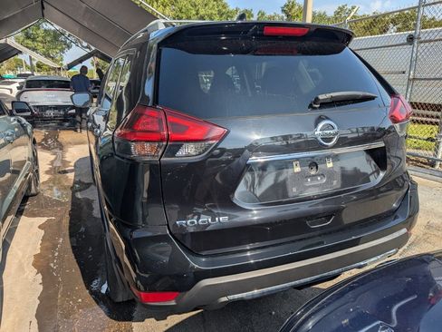 Used 2018 Nissan Rogue S w/ S Value Package FWD image 13