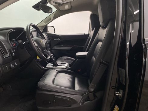 Used 2022 Chevrolet Colorado LT w/ Luxury Package image 13