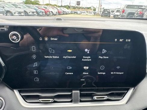 Used 2025 Chevrolet Equinox LT AWD/4WD image 33
