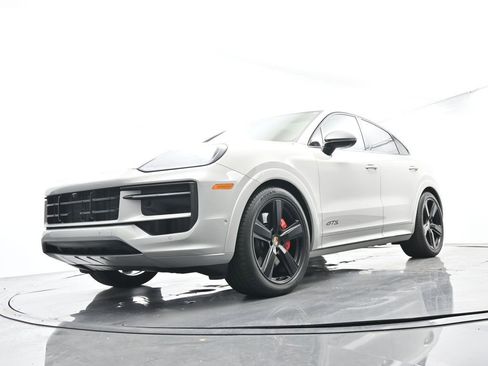 Certified 2026 Porsche Cayenne GTS AWD/4WD image 47