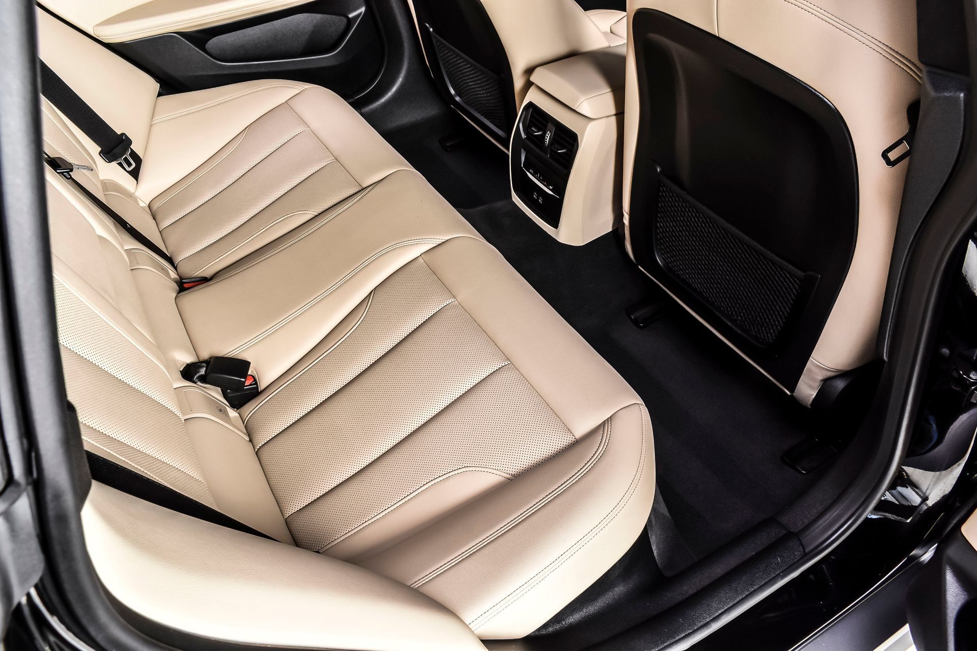 Used 2023 BMW i4 eDrive35 w/ Premium Package RWD image 21