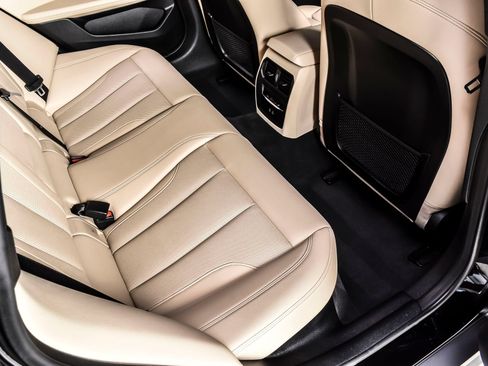 Used 2023 BMW i4 eDrive35 w/ Premium Package RWD image 21
