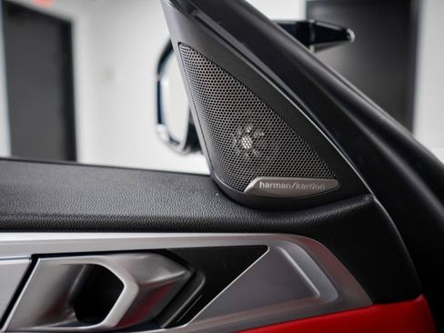 Used 2021 BMW M4 Competition w/ Executive Package RWD image 18