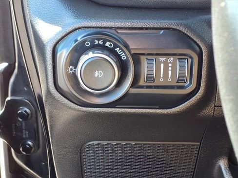 Used 2022 Jeep Wrangler Unlimited Sahara w/ Safety Group image 21