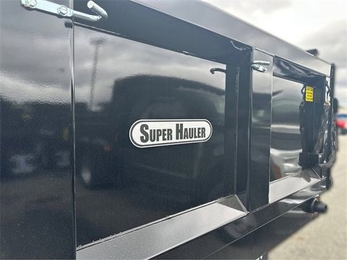 New 2025 Ford F550 XL image 9