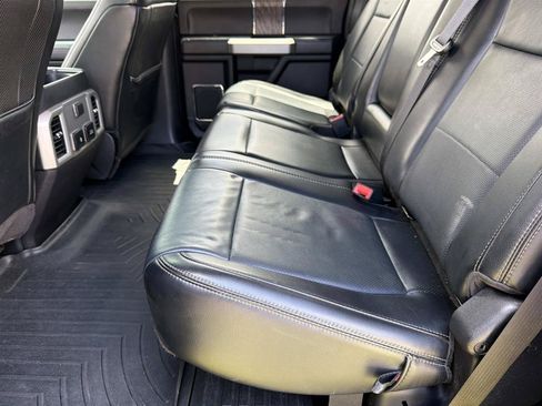 Used 2019 Ford F250 Lariat w/ Lariat Ultimate Package AWD/4WD image 15