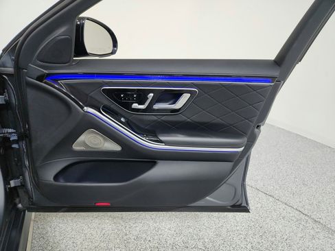 Certified 2023 Mercedes-Benz S 500 4MATIC image 43