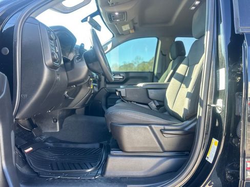 Used 2019 Chevrolet Silverado 1500 Custom Trail Boss w/ Custom Convenience Package image 16