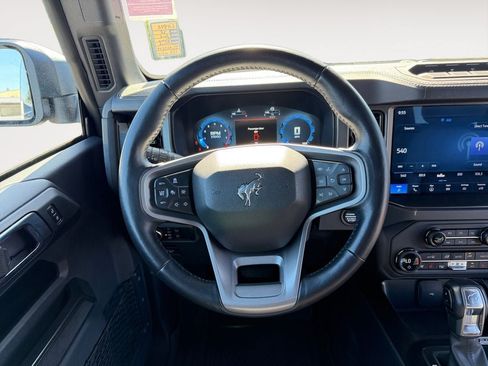 Used 2025 Ford Bronco Badlands AWD/4WD image 13