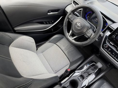Used 2020 Toyota Corolla XSE FWD image 15