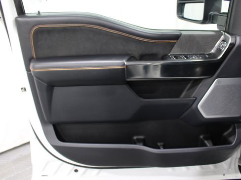 Used 2024 Ford F350 Platinum AWD/4WD image 6