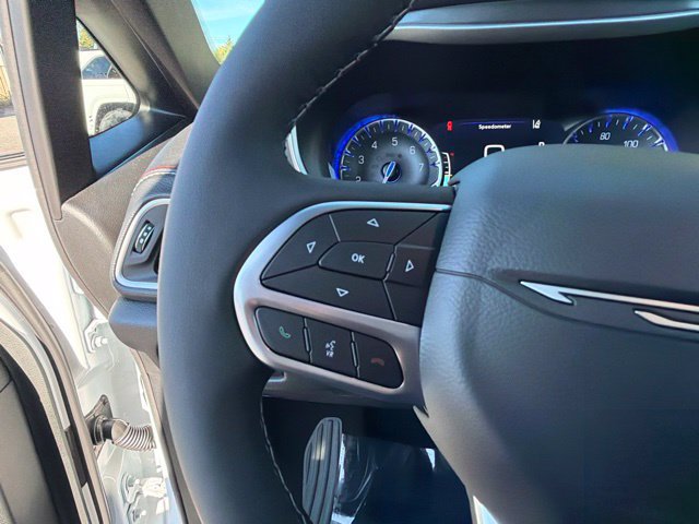 New 2027 Chrysler Pacifica Select AWD/4WD image 21