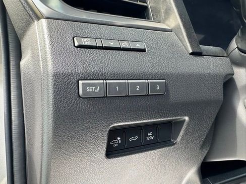 Used 2024 Lexus GX 550 image 16