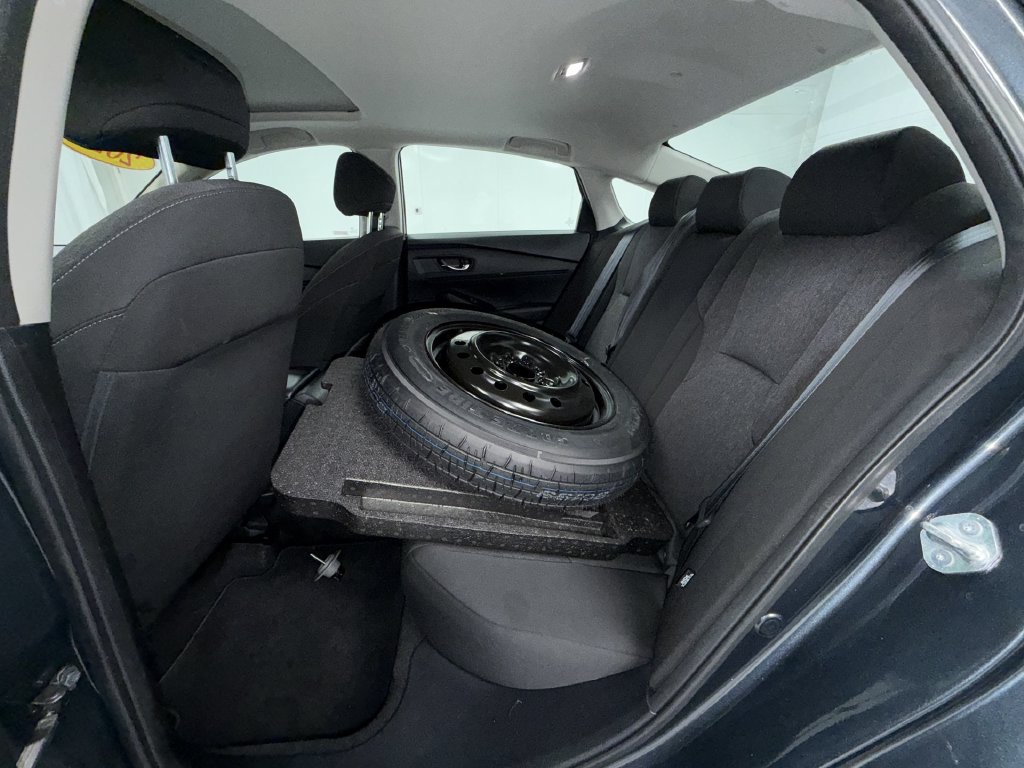 Used 2023 Honda Accord EX image 8