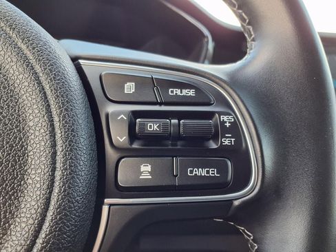 Used 2021 Kia Niro Touring image 30