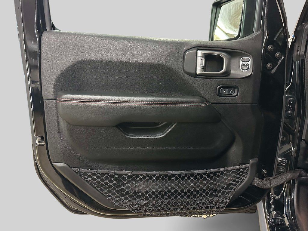 Used 2020 Jeep Wrangler Unlimited Rubicon AWD/4WD image 16