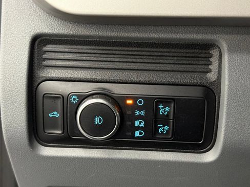 Used 2023 Ford F250 XLT AWD/4WD image 30