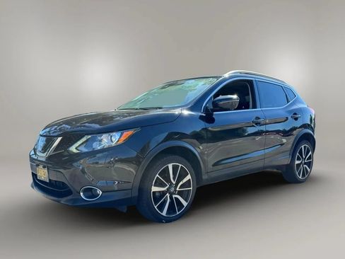 Used 2018 Nissan Rogue Sport SL w/ SL Premium Package AWD/4WD image 5