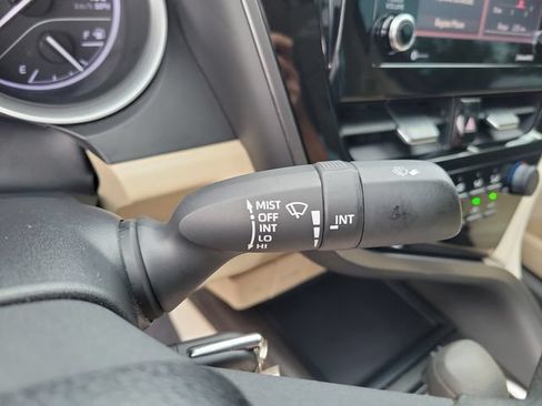 Used 2021 Toyota Camry LE FWD image 26
