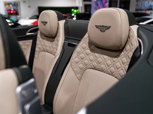 Used 2020 Bentley Continental GT V8 image 35
