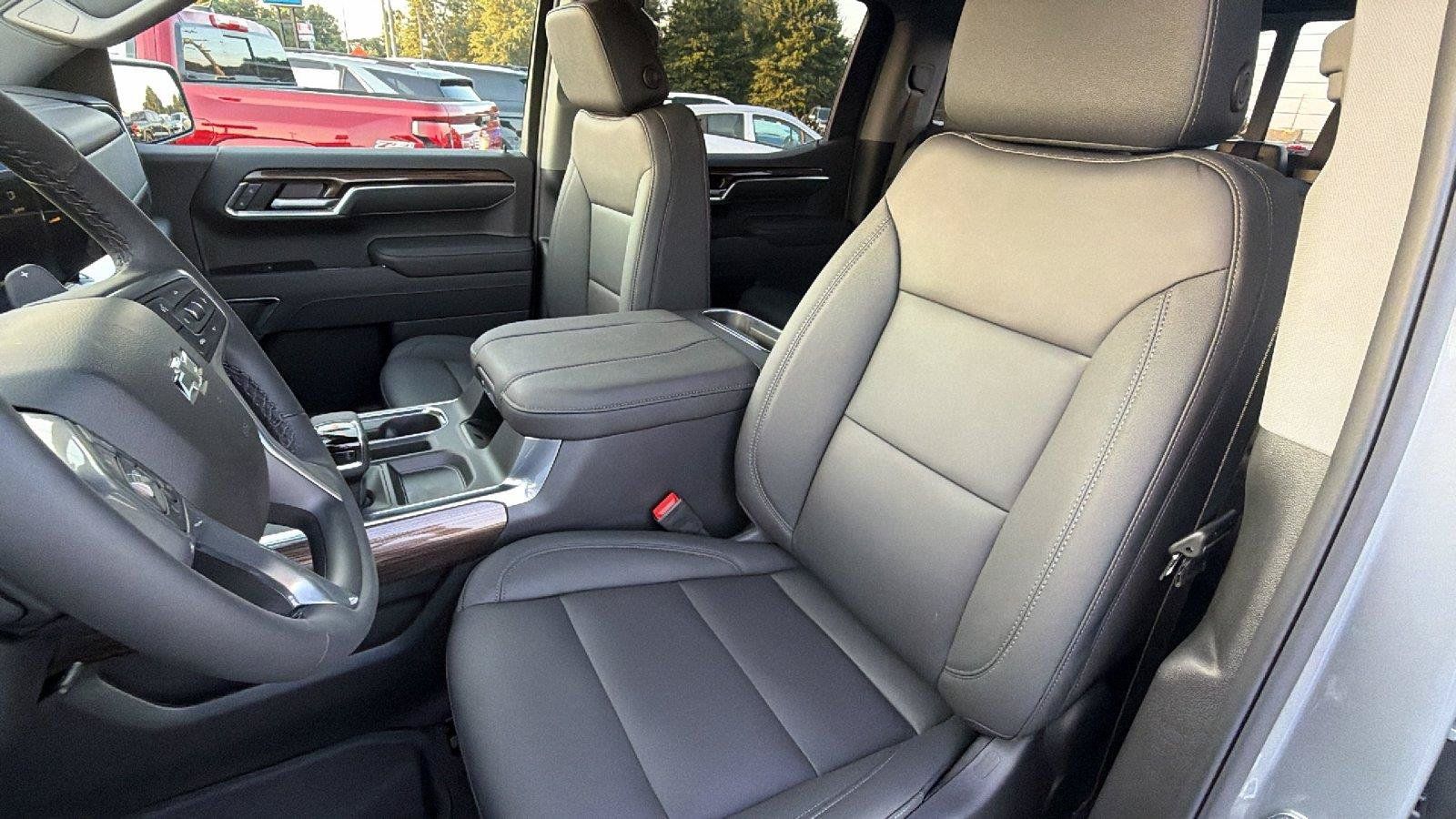 New 2026 Chevrolet Silverado 1500 RST AWD/4WD image 4