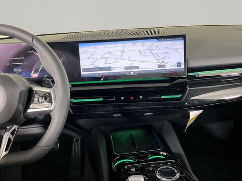 New 2026 BMW 530i xDrive AWD/4WD image 9