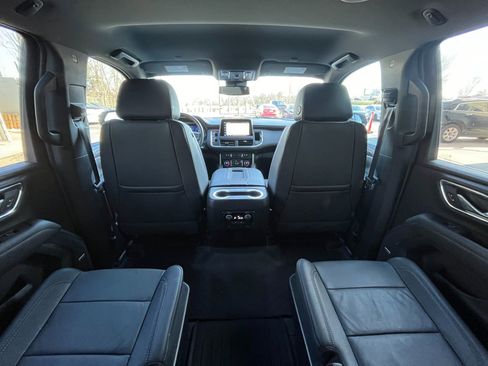Used 2024 Chevrolet Suburban LT image 49