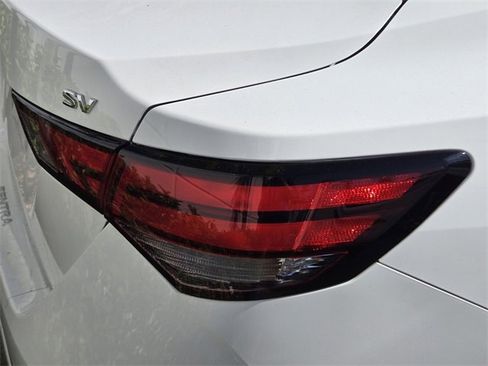 Used 2023 Nissan Sentra SV image 10