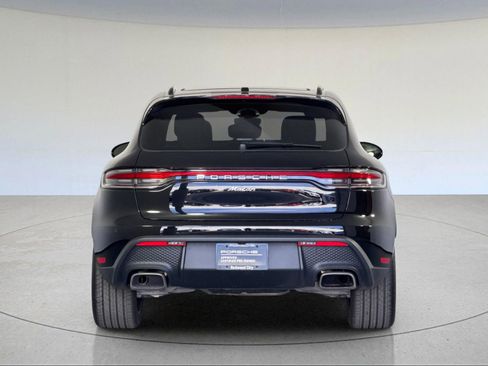 Certified 2026 Porsche Macan AWD/4WD image 7