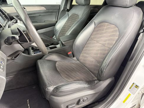 Used 2018 Hyundai Sonata Sport image 5