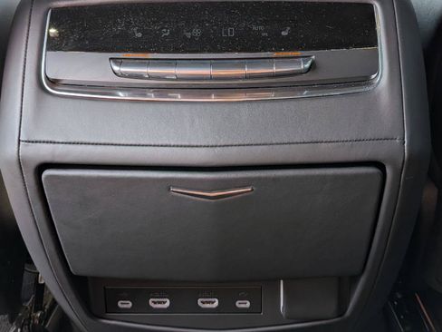 Used 2021 Cadillac Escalade Sport Platinum w/ LPO, ONYX Package AWD/4WD image 24