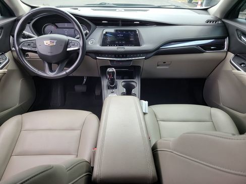 Used 2022 Cadillac XT4 Luxury image 13