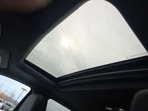 Used 2022 Chevrolet Silverado 1500 LT Trail Boss w/ LT Trail Boss Premium Package image 32