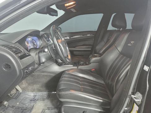 Used 2019 Chrysler 300 S RWD image 14