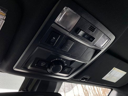 Used 2019 Toyota Tacoma TRD Off-Road w/ TRD Premium Off Road Package image 47