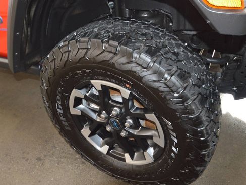 Used 2025 Jeep Wrangler Unlimited Rubicon 4xe w/ Safety Group AWD/4WD image 10