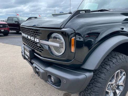 New 2025 Ford Bronco Badlands image 28