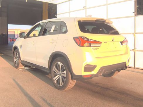 Used 2021 Mitsubishi Outlander Sport SE image 6
