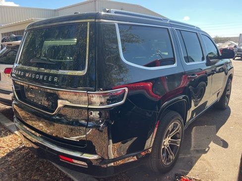 Used 2022 Jeep Grand Wagoneer Series I image 4