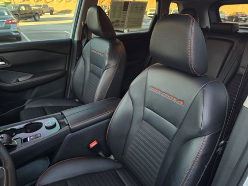 Certified 2025 Nissan Rogue SV image 13