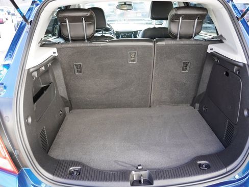 Used 2019 Chevrolet Trax LT w/ LT Convenience Package image 19