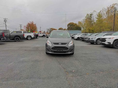 Used 2017 Ford C-MAX SE image 3