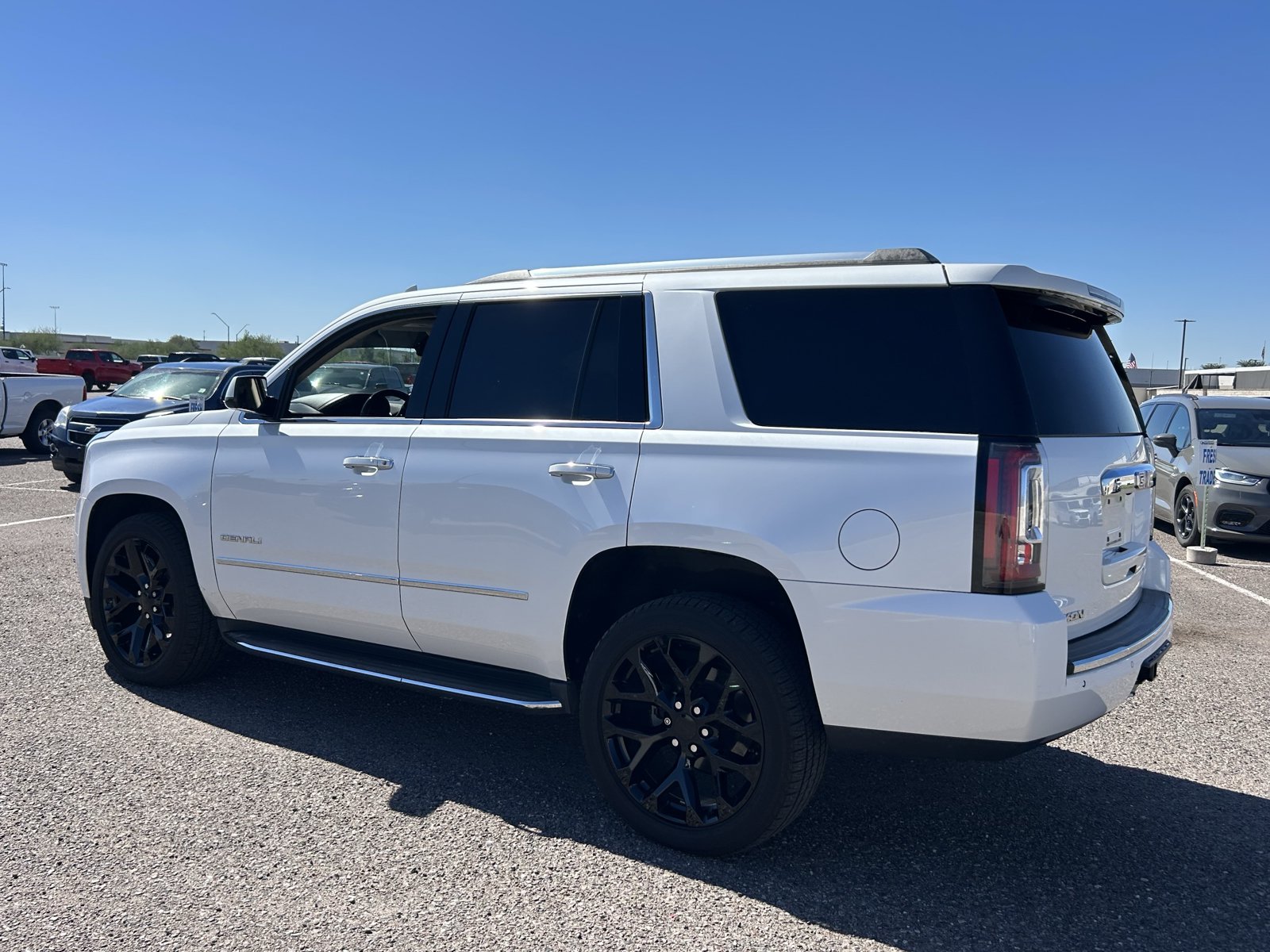 Used 2017 GMC Yukon Denali w/ Open Road Package AWD/4WD image 3