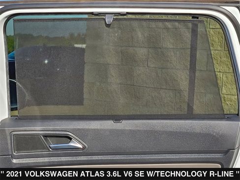 Used 2021 Volkswagen Atlas SE image 32